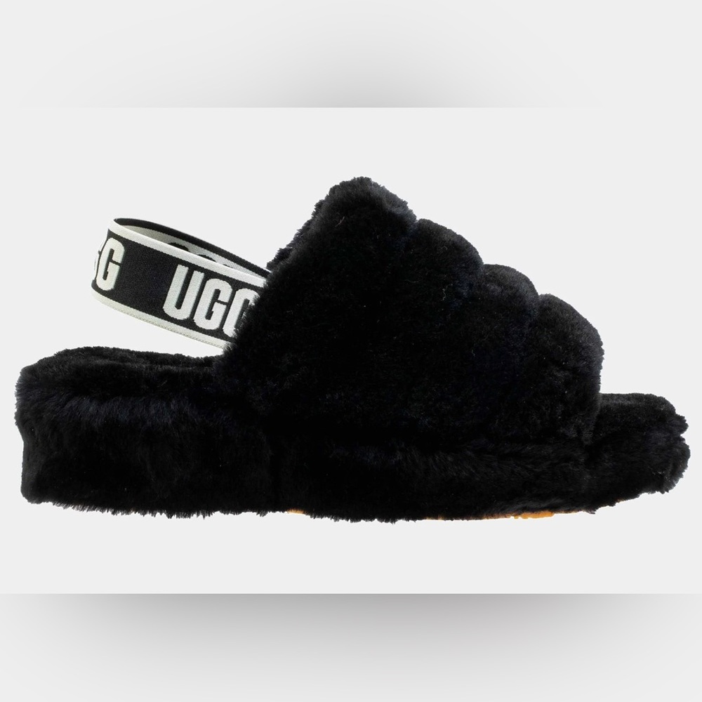 UGG Fluff Yeah slippers